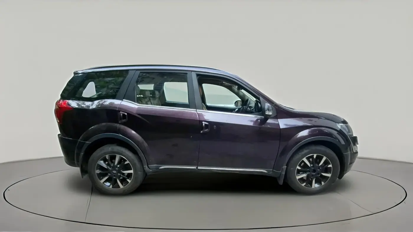 2020 Mahindra XUV500 W11, Diesel, Manual, 30,820 km, exterior