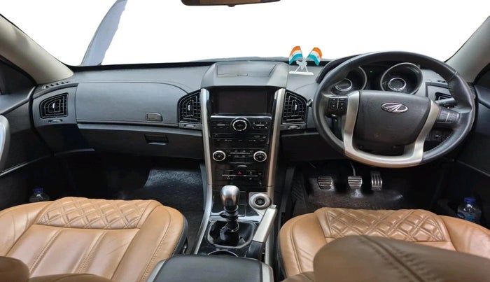 2020 Mahindra XUV500 W11, Diesel, Manual, 30,820 km, interior