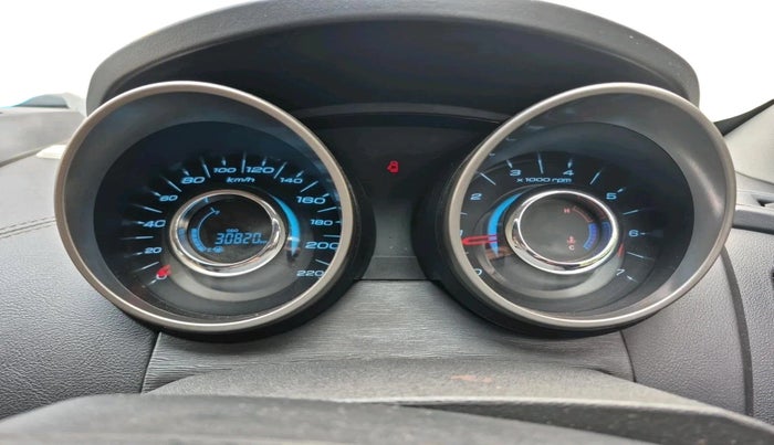 2020 Mahindra XUV500 W11, Diesel, Manual, 30,820 km, interior