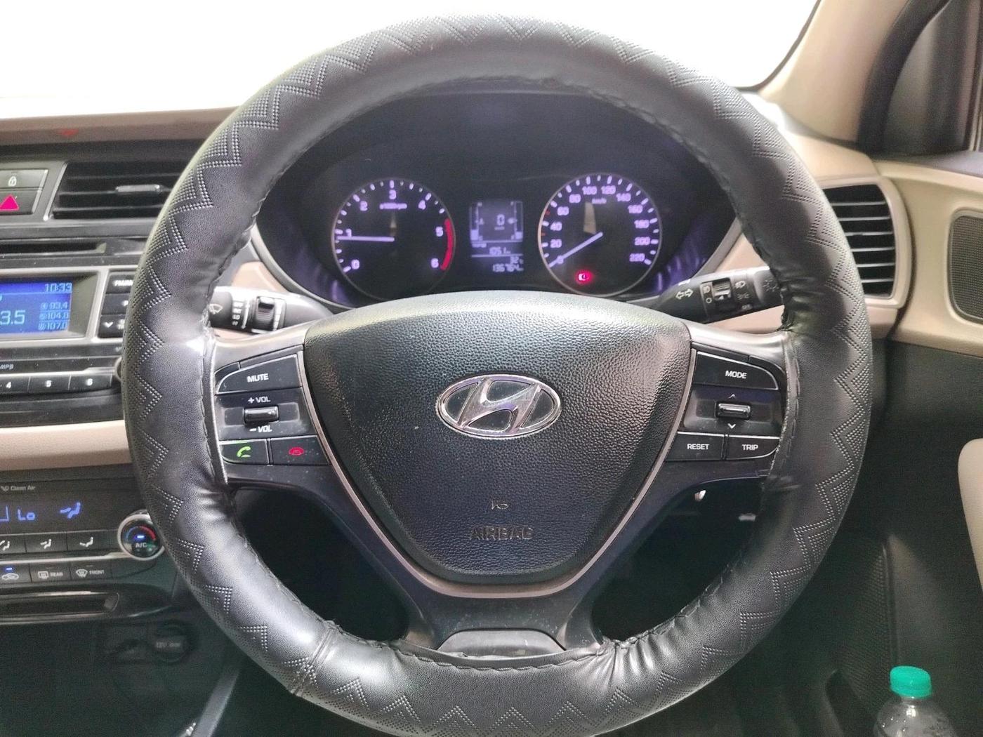 2015 Hyundai Elite i20 SPORTZ 1.4 CRDI, Diesel, Manual, 1,36,764 km, interior