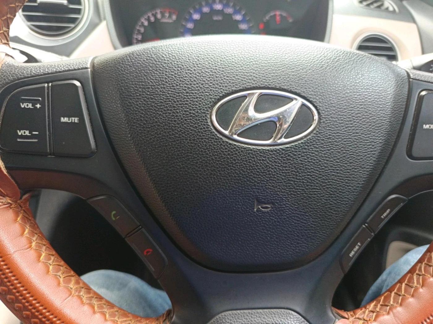 2015 Hyundai Xcent S 1.2, Petrol, Manual, 80,668 km, interior