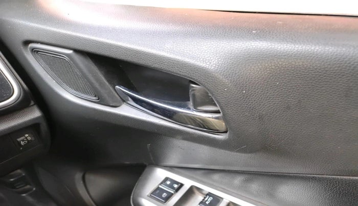 2016 Honda City 1.5L I-VTEC VX (O) MT, Petrol, Manual, 1,26,811 km, interior