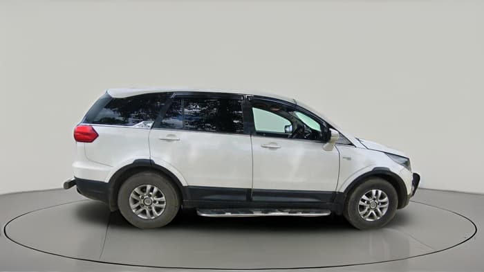 2018 Tata Hexa XM 4X2 7 STR, Diesel, Manual, 1,11,805 km, exterior