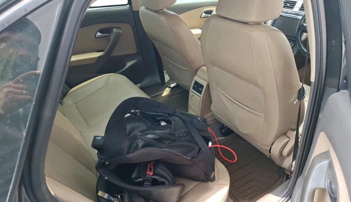 2016 Volkswagen Vento HIGHLINE 1.5 AT, Diesel, Automatic, 1,79,084 km, interior