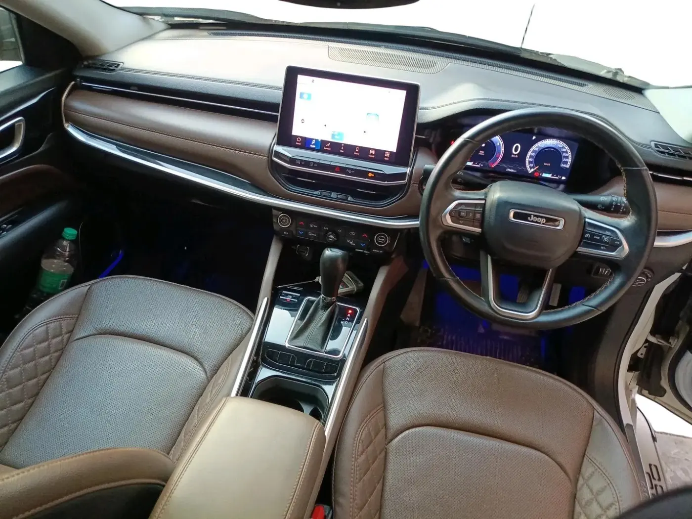 2023 Jeep MERIDIAN LIMITED PLUS 4X2 AT, Diesel, Automatic, 17,143 km, interior