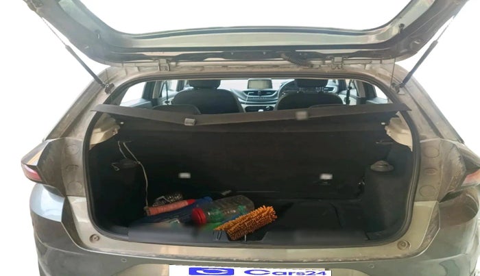 2023 Tata ALTROZ XM PLUS SUNROOF, Petrol, Manual, 3,220 km, exterior