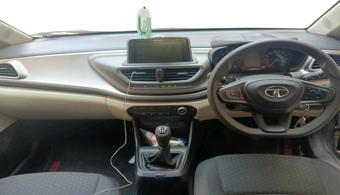 2023 Tata ALTROZ XM PLUS SUNROOF, Petrol, Manual, 3,220 km, interior