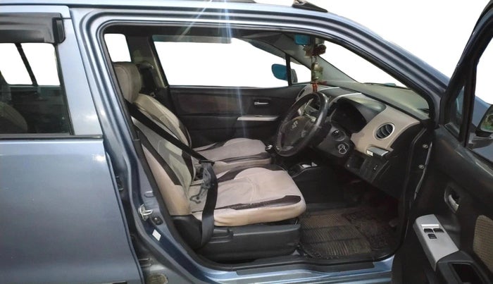 2013 Maruti Wagon R 1.0 LXI, Petrol, Manual, 1,20,881 km, interior