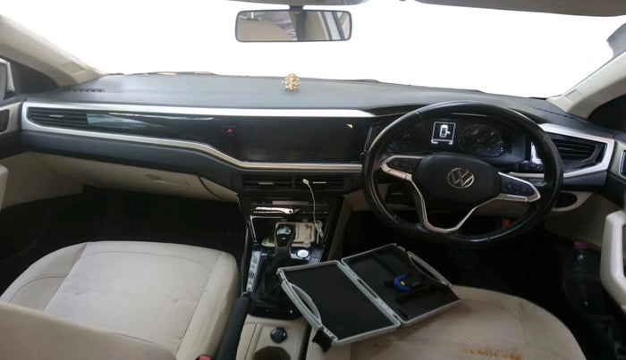 2023 Volkswagen VIRTUS HIGHLINE TSI 1.0 AT, Petrol, Automatic, 17,987 km, interior