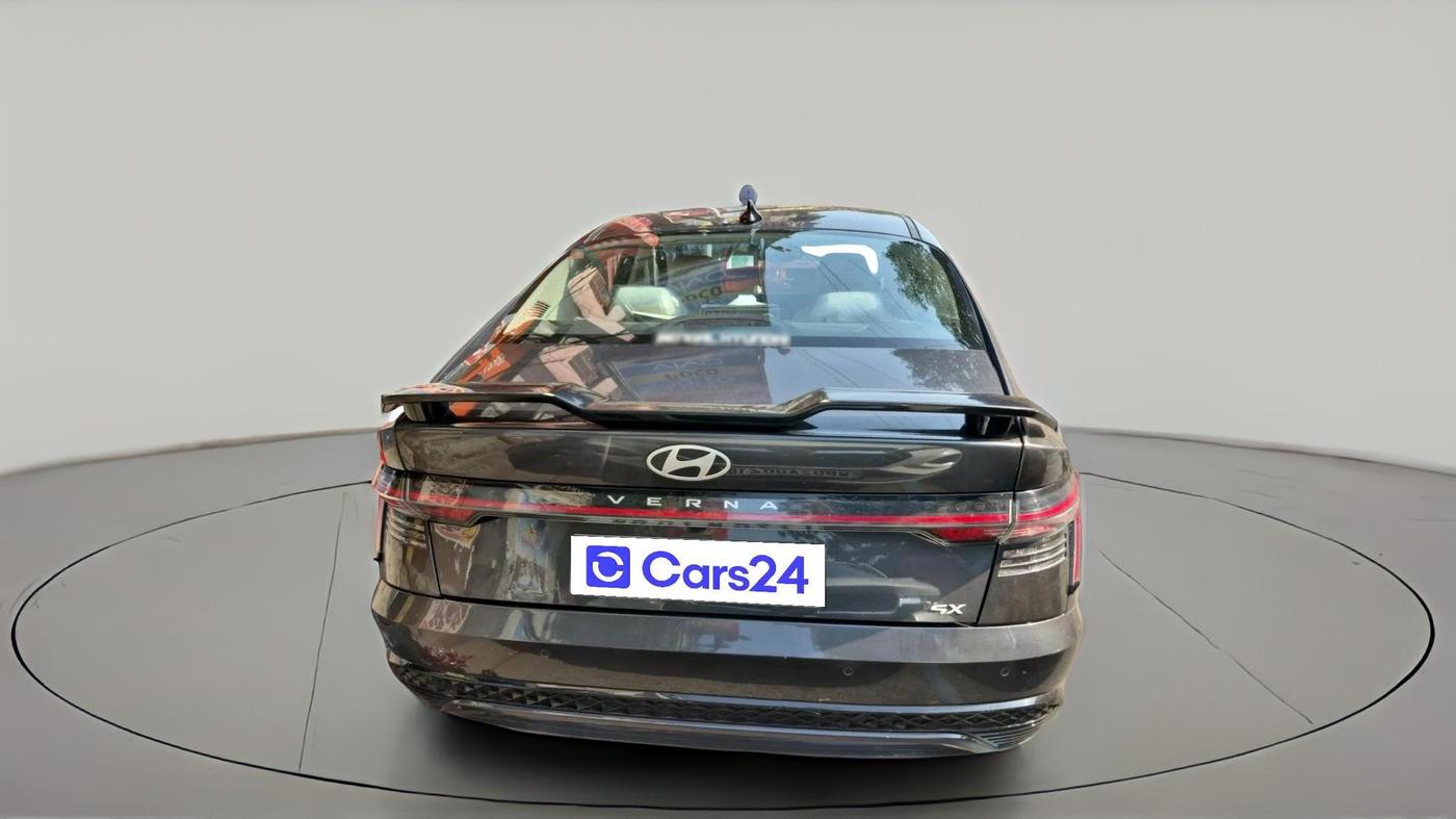 2025 Hyundai Verna SX (O) 1.5 MPI MT, Petrol, Manual, 5,887 km, exterior