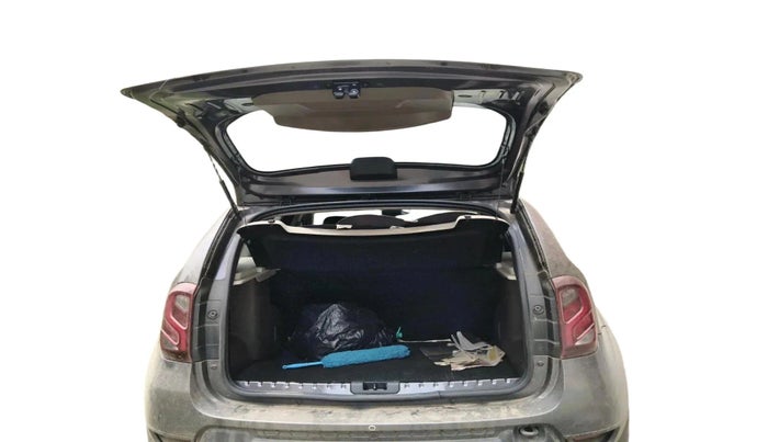 2019 Renault Duster RXS PETROL, Petrol, Manual, 1,04,970 km, exterior