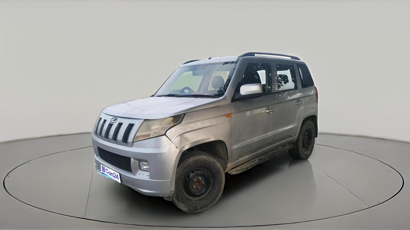2017 Mahindra TUV300 T4 PLUS, Diesel, Manual, 1,17,310 km, exterior