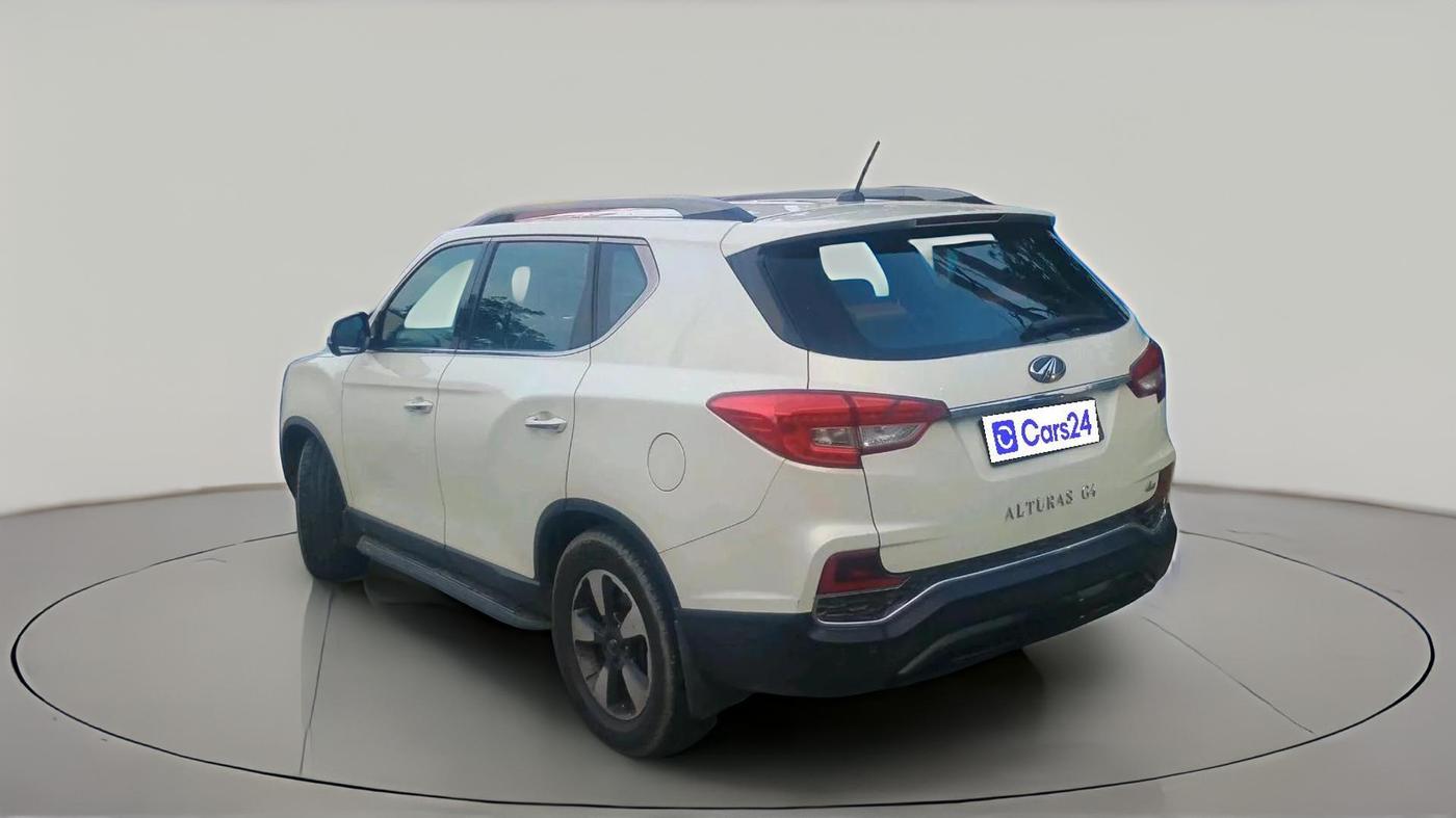 2019 Mahindra ALTURAS G4 4WD AT, Diesel, Automatic, 1,19,929 km, exterior