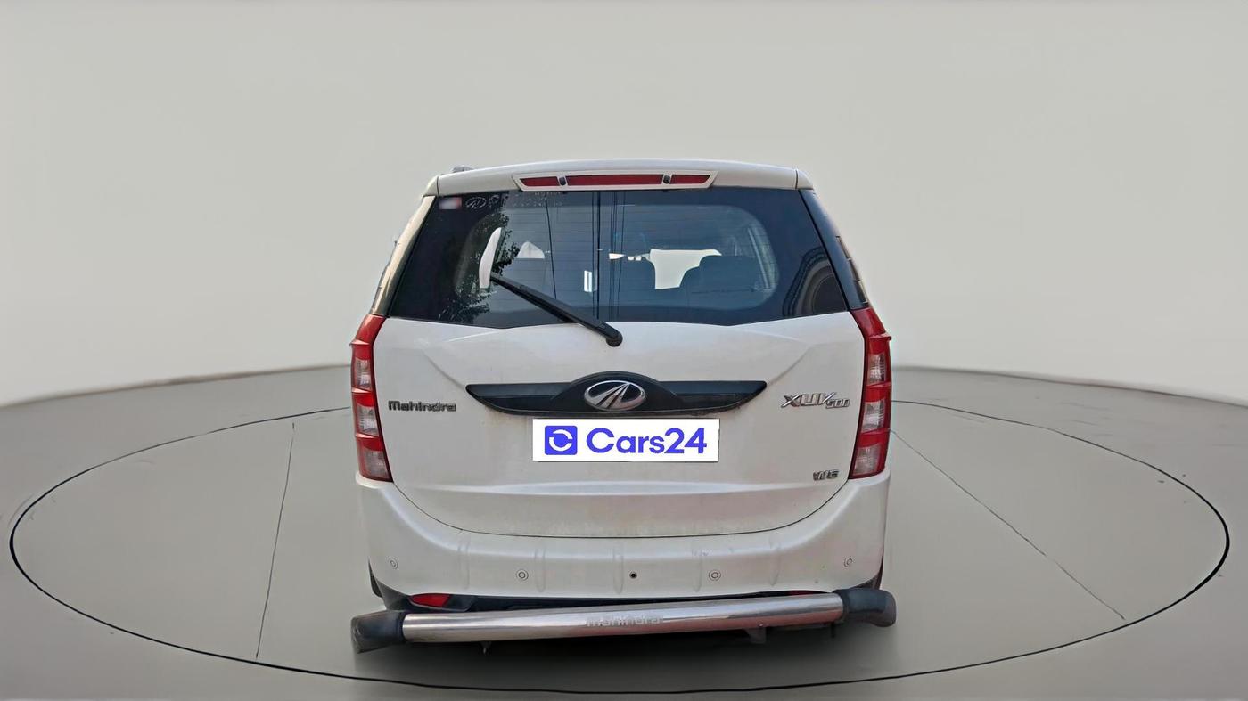 2017 Mahindra XUV500 W6 1.99, Diesel, Manual, 1,31,936 km, exterior