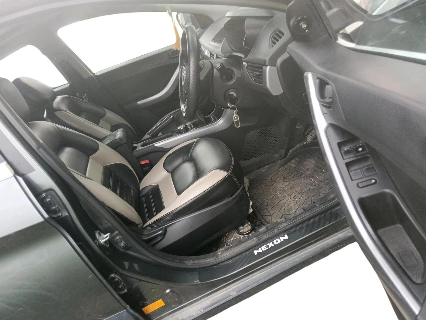 2022 Tata NEXON XM SUNROOF PETROL, Petrol, Manual, 37,312 km, interior