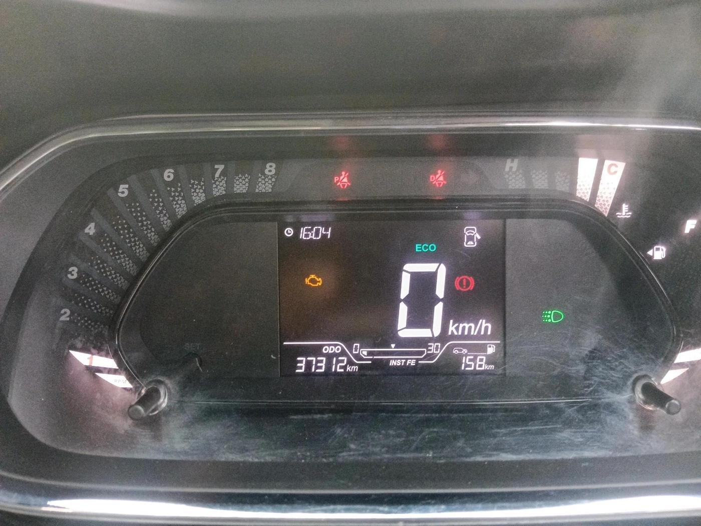 2022 Tata NEXON XM SUNROOF PETROL, Petrol, Manual, 37,312 km, interior