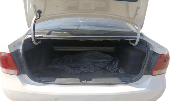 2011 Volkswagen Vento COMFORTLINE DIESEL 1.6, Diesel, Manual, 1,66,812 km, exterior