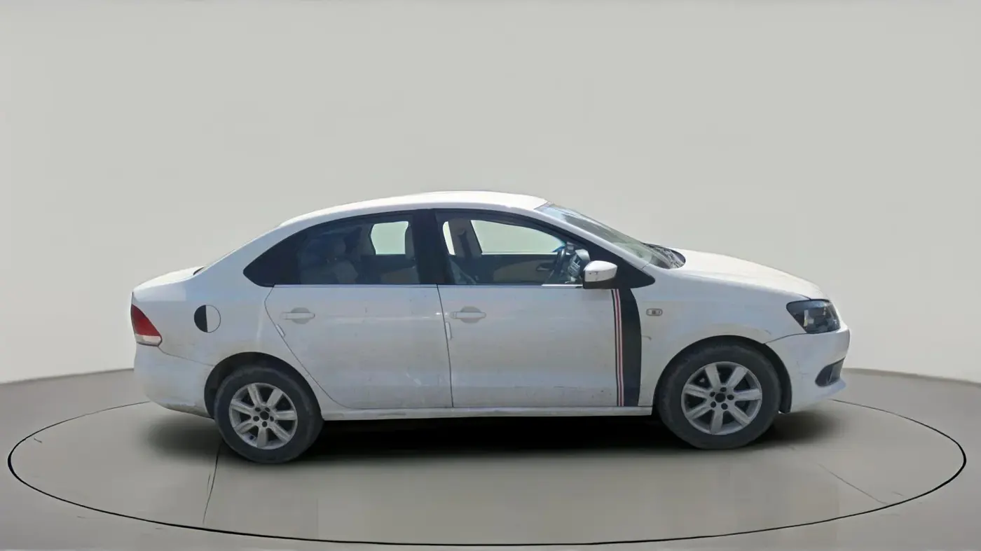 2011 Volkswagen Vento COMFORTLINE DIESEL 1.6, Diesel, Manual, 1,66,812 km, exterior