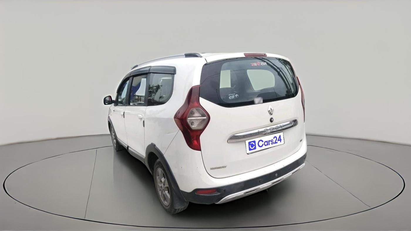 2016 Renault Lodgy 85 PS RXL WORLD EDITION 8 STR, Diesel, Manual, 1,67,092 km, exterior
