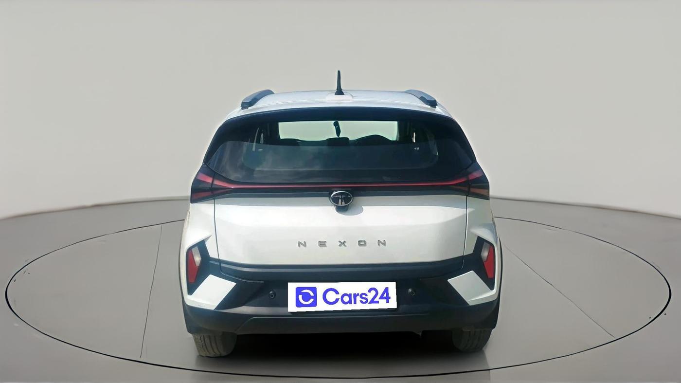 2025 Tata NEXON Smart Plus (S) 1.5 Diesel 5MT, Diesel, Manual, 17,424 km, exterior