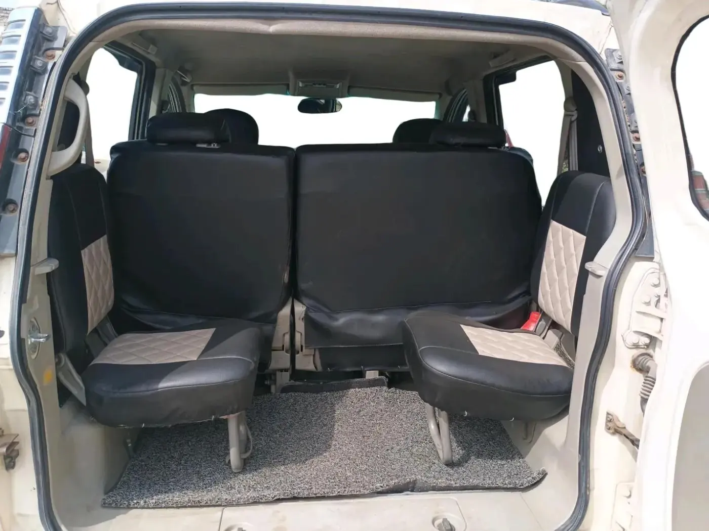 2014 Mahindra Quanto C6, Diesel, Manual, 1,00,248 km, exterior