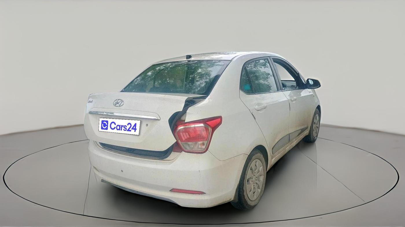 2015 Hyundai Xcent BASE 1.1, Diesel, Manual, 1,05,328 km, exterior