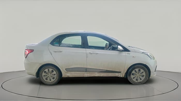 2015 Hyundai Xcent BASE 1.1, Diesel, Manual, 1,05,328 km, exterior