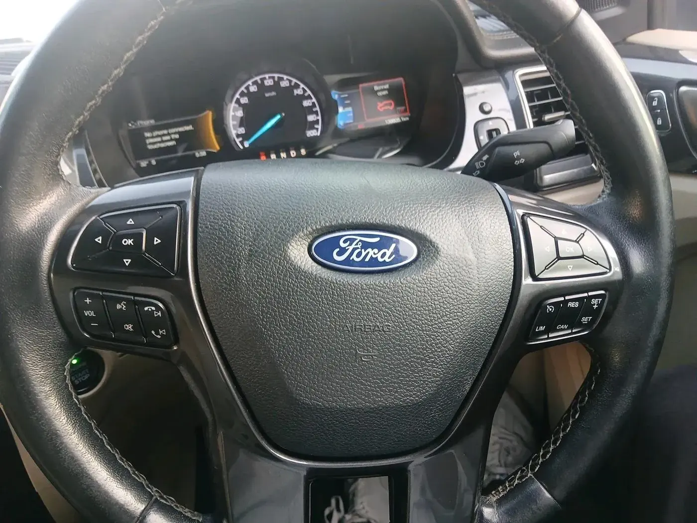 2021 Ford Endeavour TITANIUM PLUS 2.0 4X2 AT SUNROOF, Diesel, Automatic, 1,39,805 km, interior