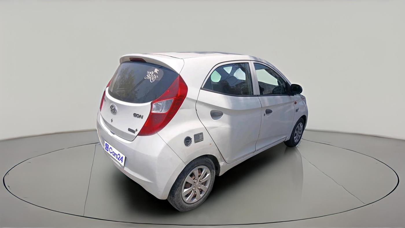 2012 Hyundai Eon MAGNA + LPG, Petrol, Manual, 1,76,461 km, exterior