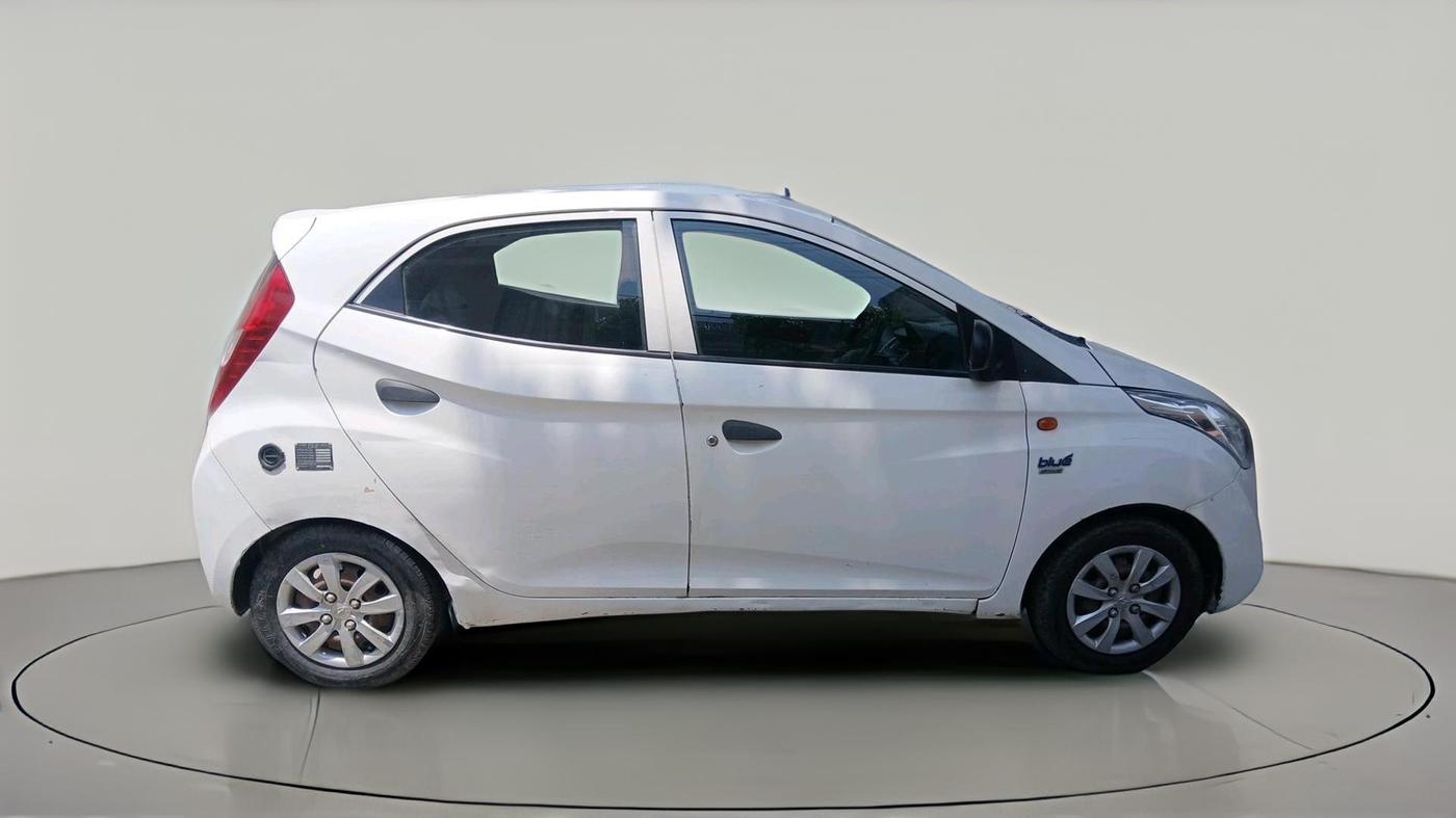 2012 Hyundai Eon MAGNA + LPG, Petrol, Manual, 1,76,461 km, exterior