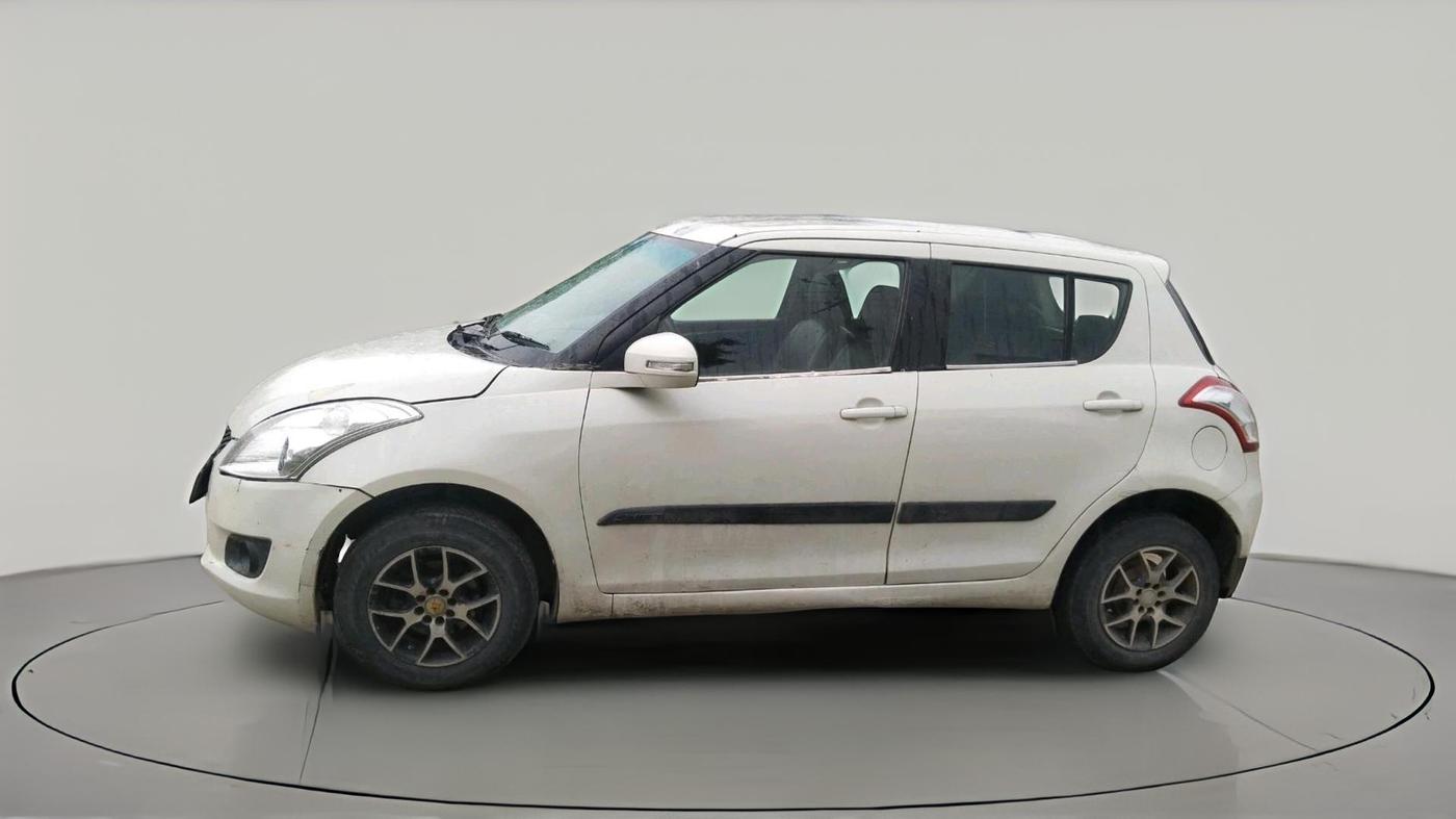 2014 Maruti Swift VXI, CNG, Manual, 97,067 km, exterior