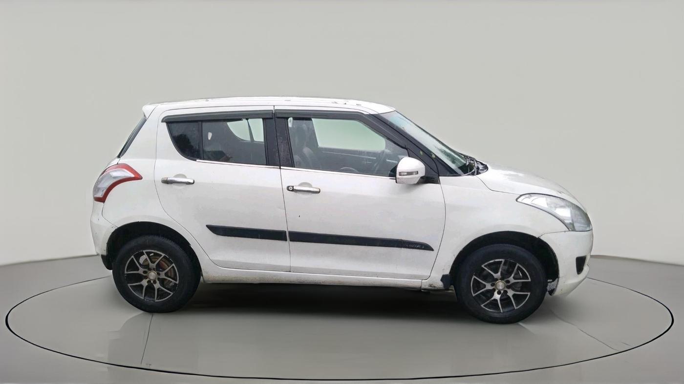 2014 Maruti Swift VXI, CNG, Manual, 97,067 km, exterior