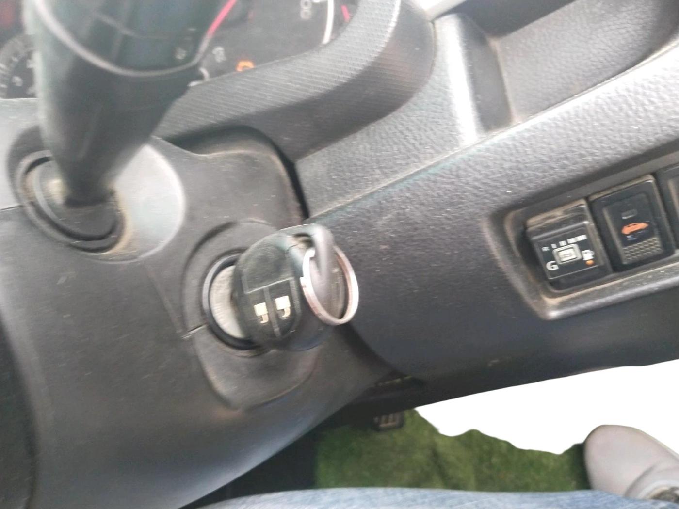 2014 Maruti Swift VXI, CNG, Manual, 97,067 km, interior