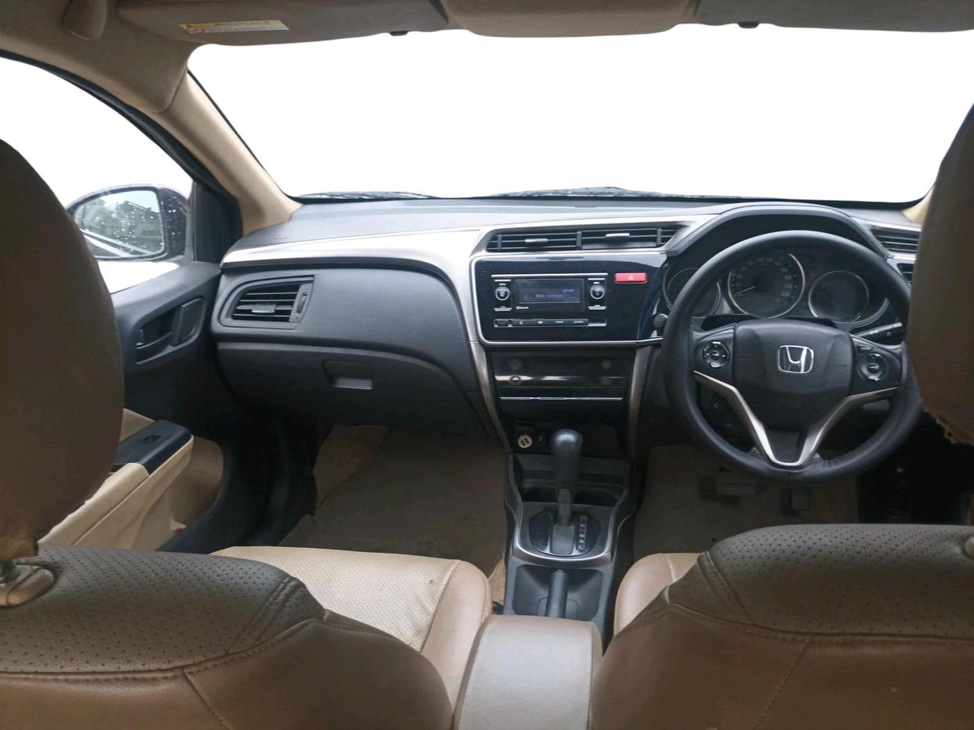2014 Honda City 1.5L I-VTEC SV CVT, CNG, Automatic, 1,06,121 km, interior