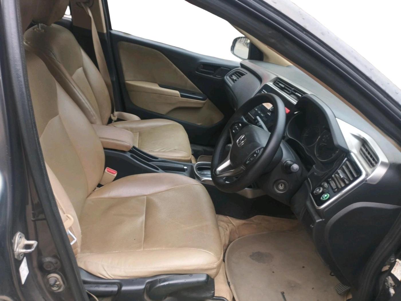2014 Honda City 1.5L I-VTEC SV CVT, CNG, Automatic, 1,06,121 km, interior