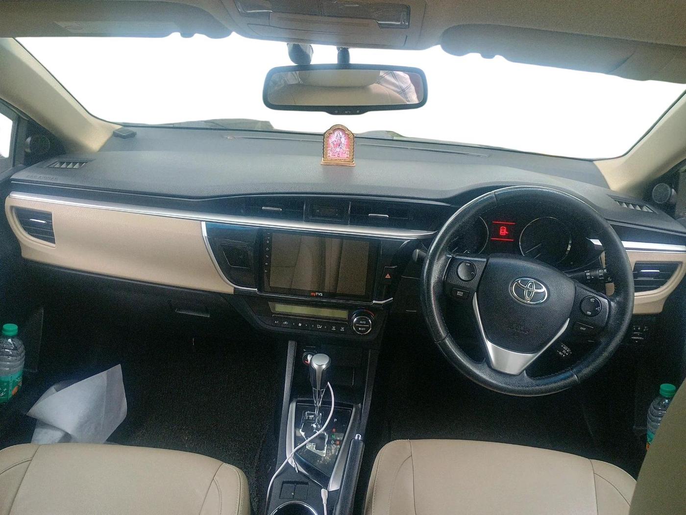 2016 Toyota Corolla Altis VL CVT PETROL, Petrol, Automatic, 1,32,777 km, interior