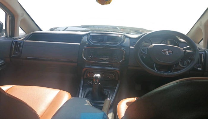 2018 Tata Hexa XE 4X2 7 STR, Diesel, Manual, 87,348 km, interior