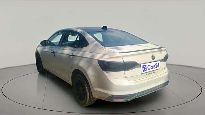 2025 Volkswagen VIRTUS Highline Plus 1.0 TSI MT, Petrol, Manual, 32,275 km, exterior