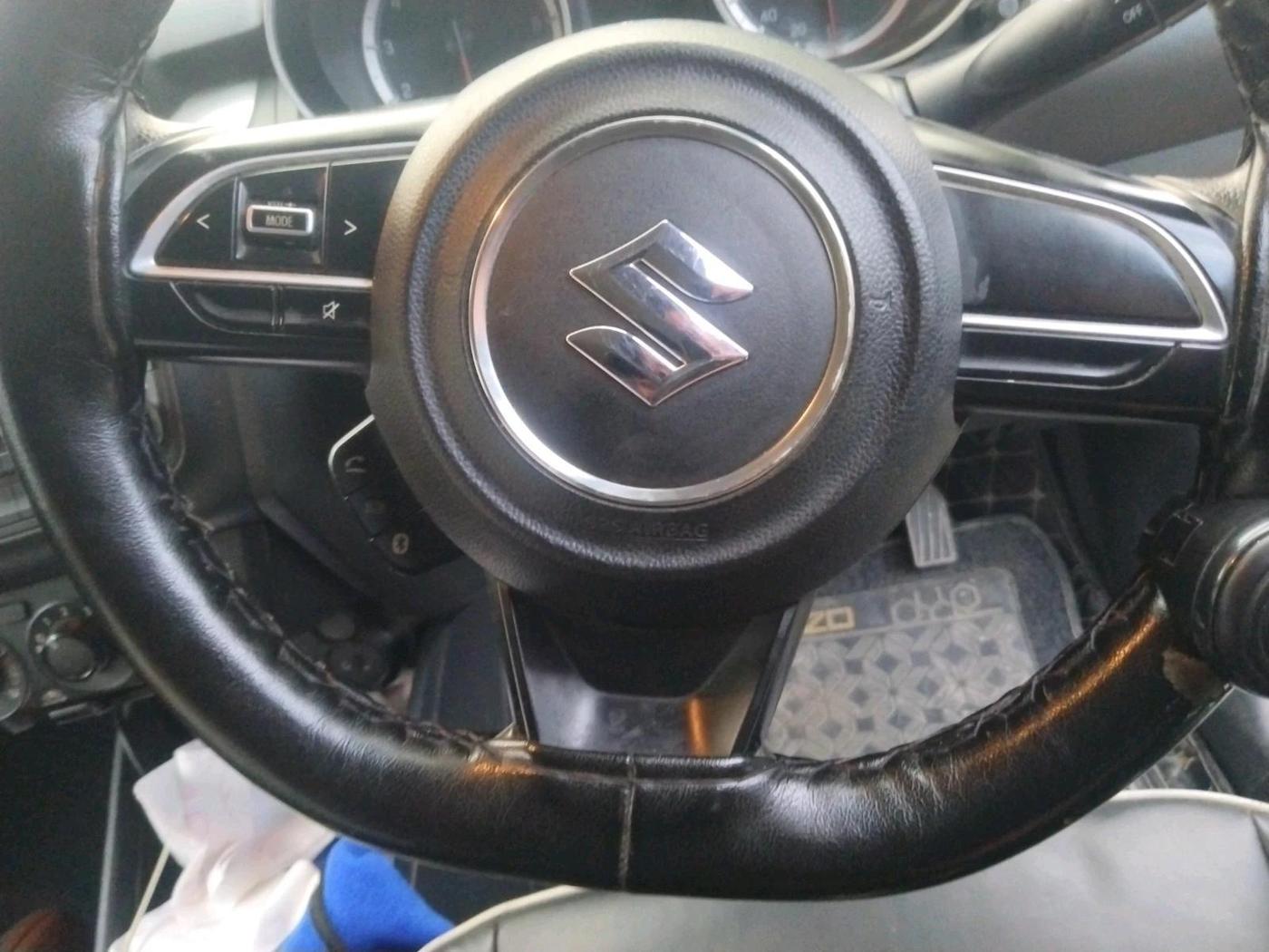 2020 Maruti Swift VXI, Petrol, Manual, 61,350 km, interior
