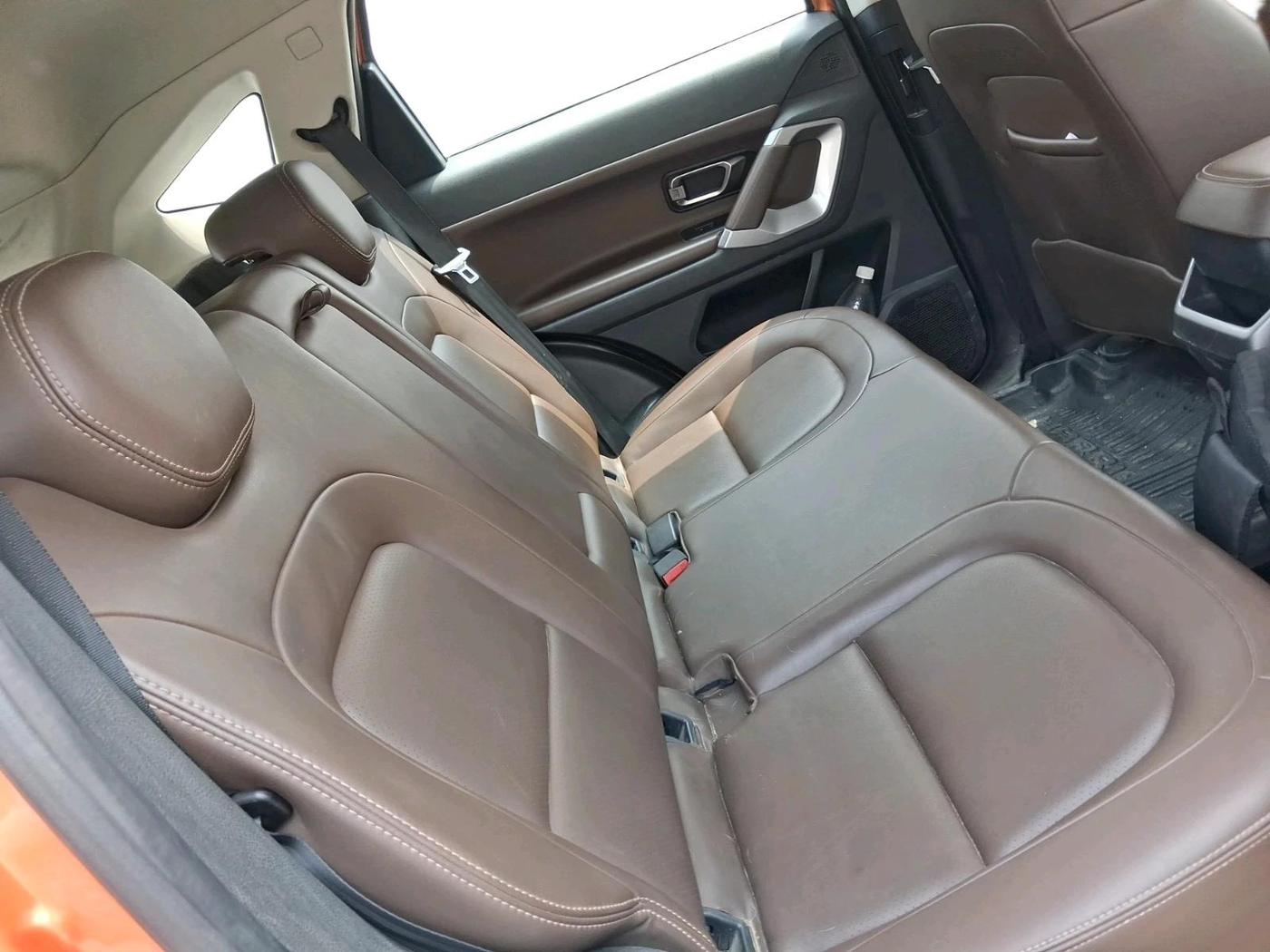 2019 Tata Harrier XZ 2.0L, Diesel, Manual, 1,01,837 km, interior