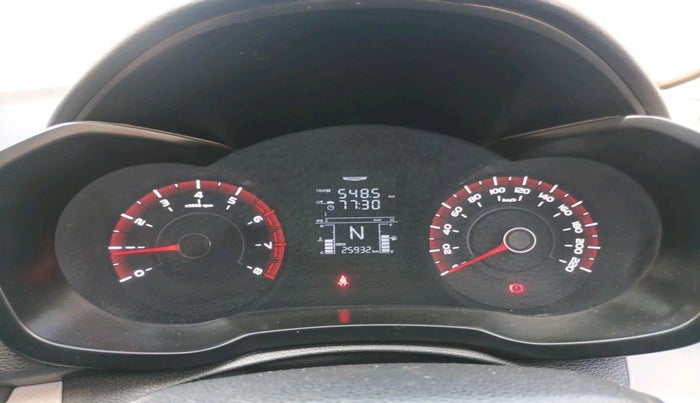 2022 Mahindra XUV300 W6 1.2 PETROL, Petrol, Manual, 25,932 km, interior