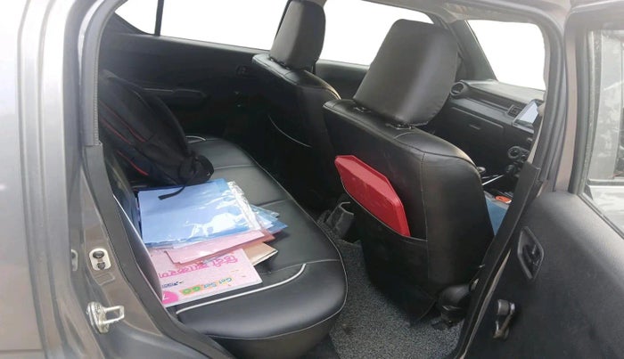 2020 Maruti IGNIS SIGMA 1.2, CNG, Manual, 1,23,301 km, interior