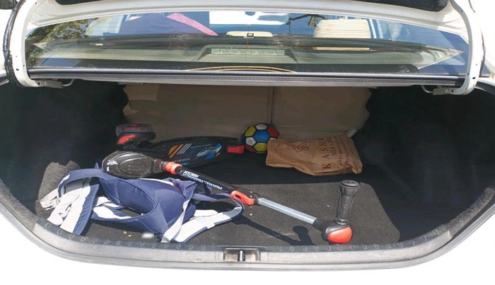 2015 Toyota Corolla Altis G CVT PETROL, Petrol, Automatic, 1,18,310 km, exterior