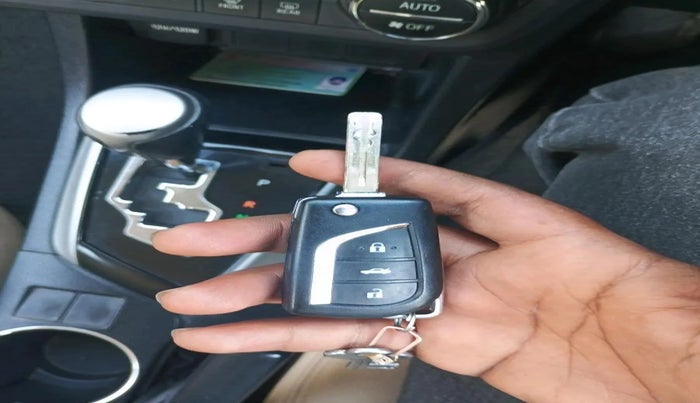 2015 Toyota Corolla Altis G CVT PETROL, Petrol, Automatic, 1,18,310 km, interior