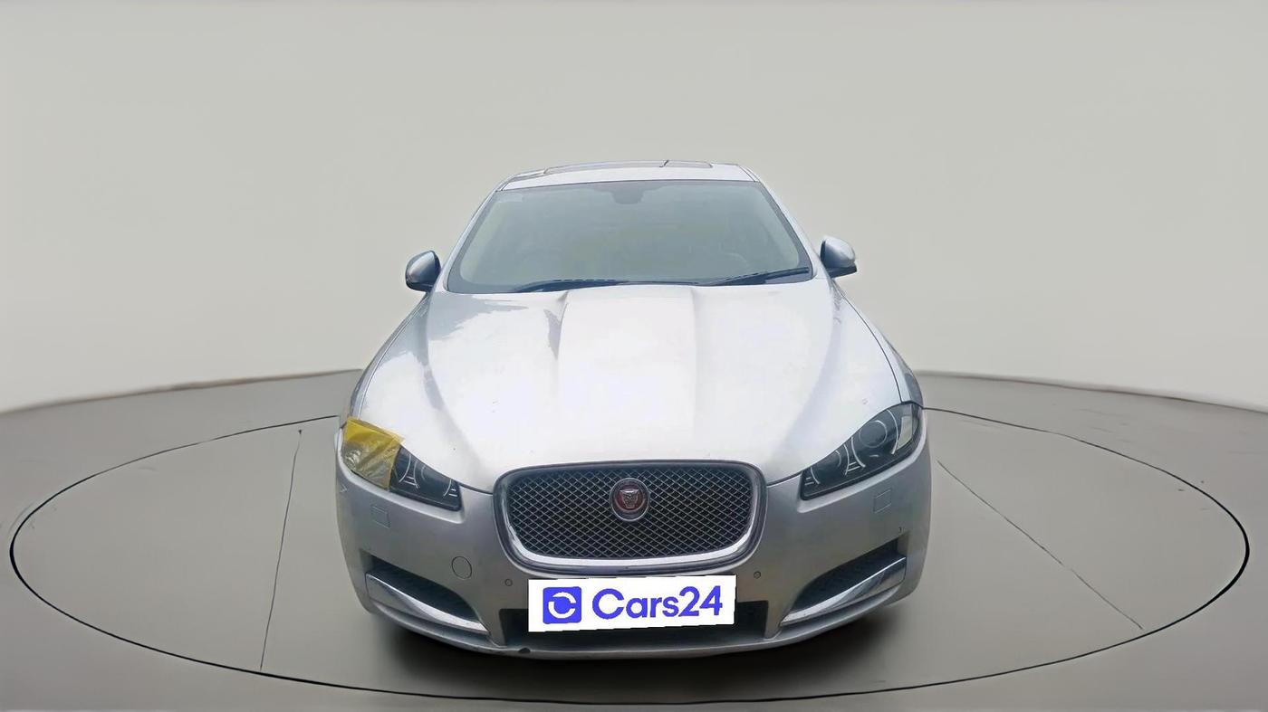 2014 Jaguar XF 2.2 DIESEL LUXURY, Diesel, Automatic, 1,30,999 km, exterior