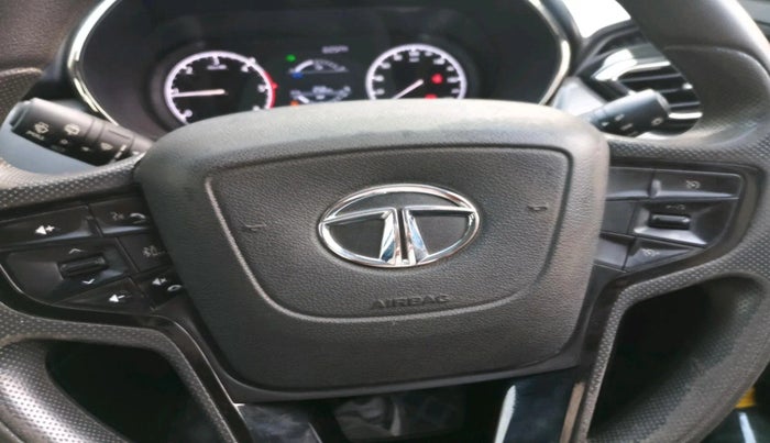 2022 Tata Harrier XT PLUS 2.0L KRYOTEC DARK EDITON, Diesel, Manual, 93,784 km, interior