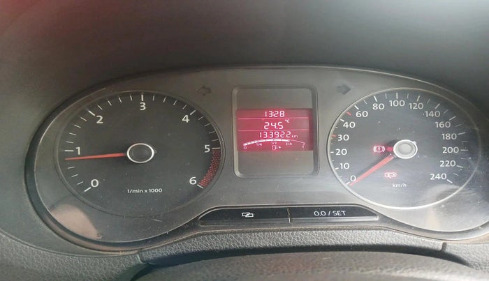 2011 Volkswagen Polo TRENDLINE 1.2L DIESEL, Diesel, Manual, 1,33,922 km, interior