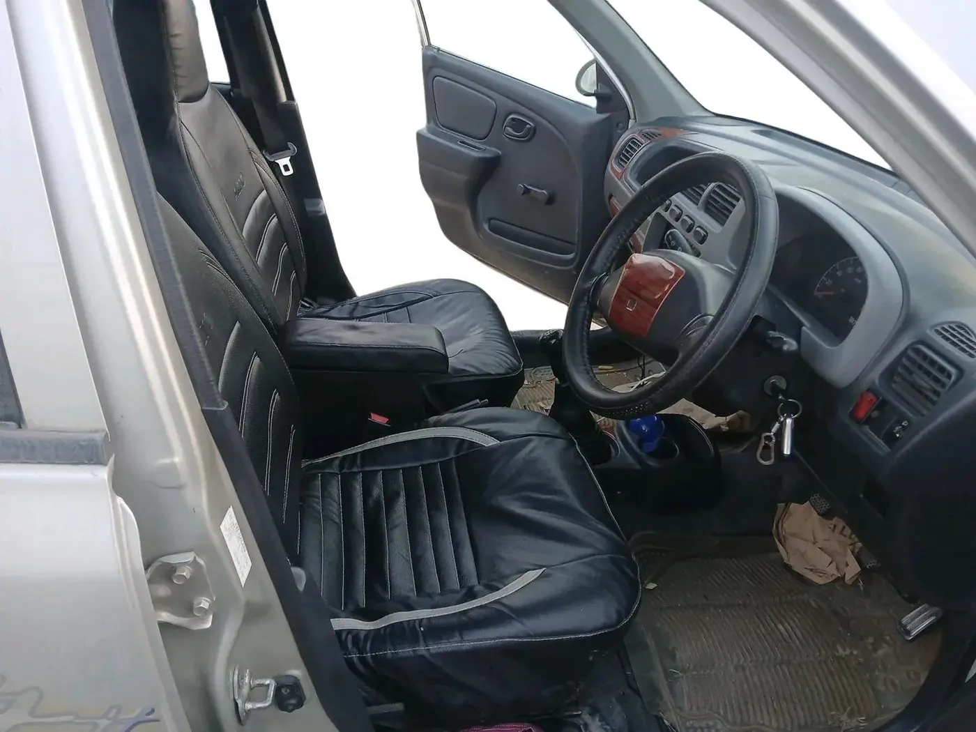 2011 Maruti Alto LXI, Petrol, Manual, 70,199 km, interior