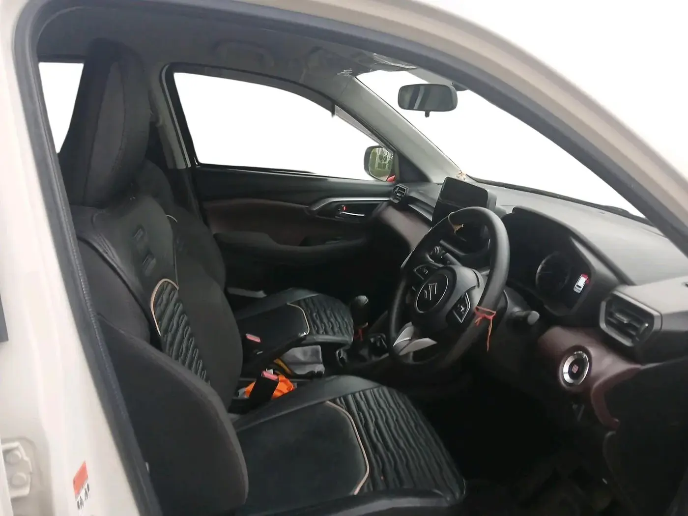 2025 Maruti Grand Vitara DELTA SMART HYBRID, Petrol, Manual, 10,829 km, interior