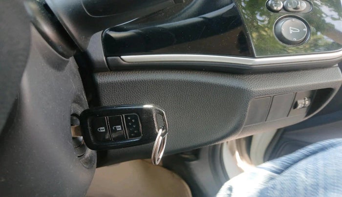 2016 Honda City 1.5L I-DTEC V, Diesel, Manual, 1,54,329 km, interior